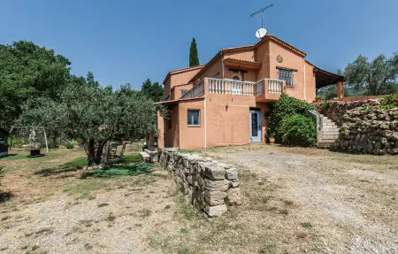 Appartement avec piscine privée à Callas : photo 8