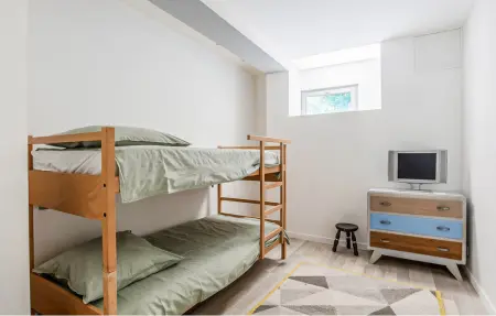 Appartement avec piscine privée à Callas : photo 22