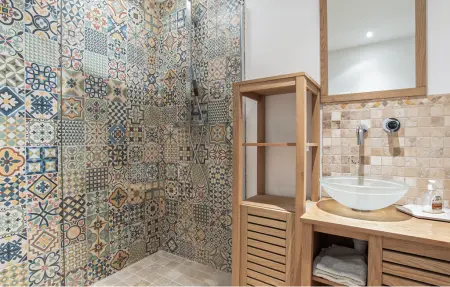 Appartement avec piscine privée à Callas : photo 24