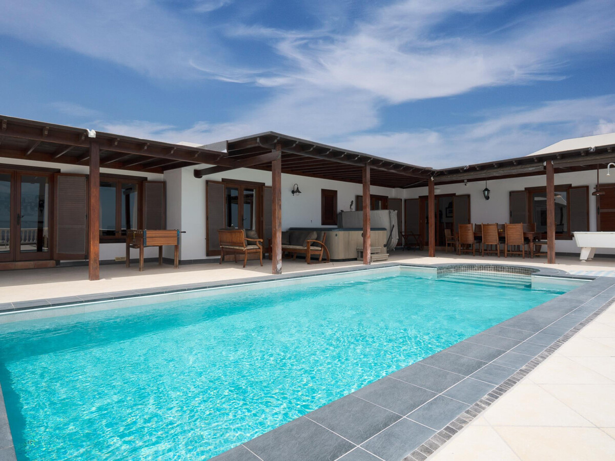 Villa 4 chambres avec piscine chauffée et vue mer à Tías - Photo 6