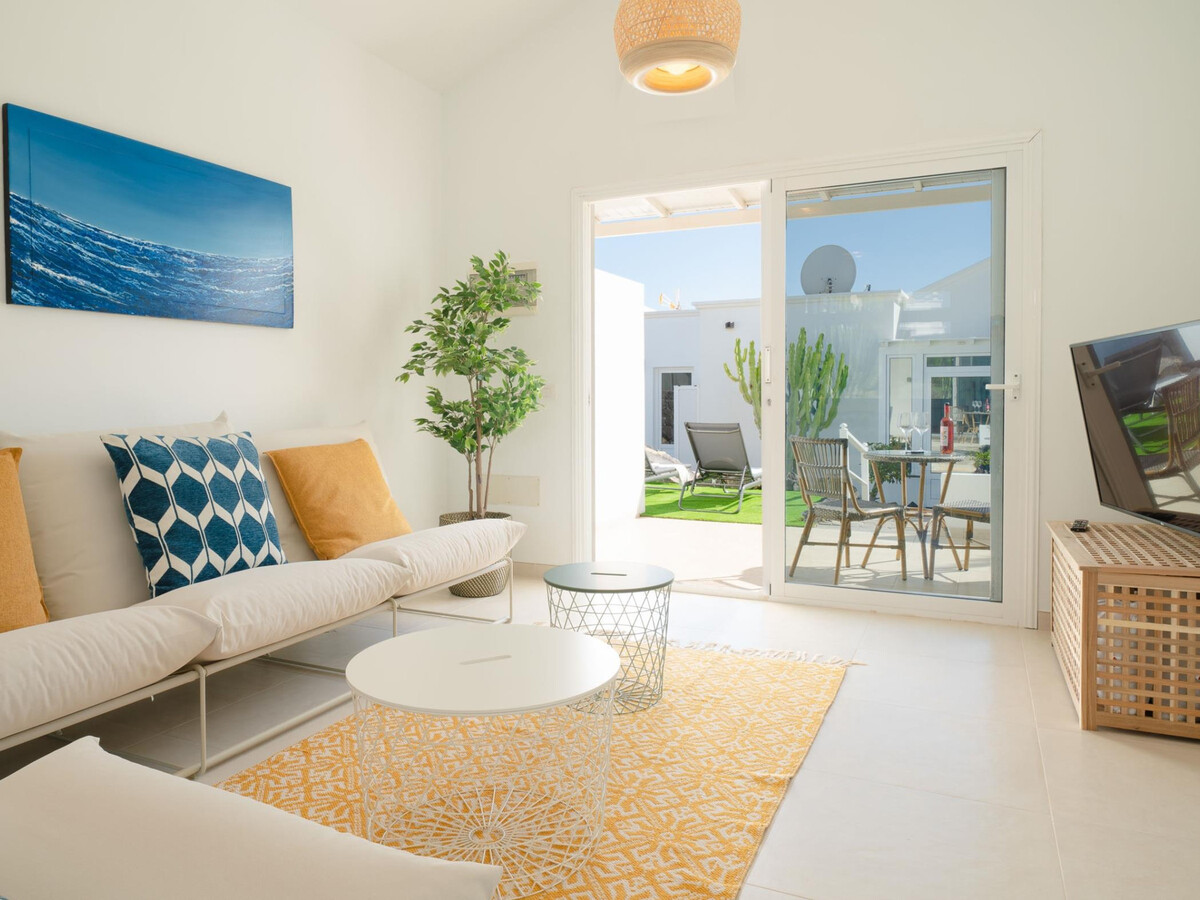 Bungalow avec terrasse à 100 m de la mer, Charco del Palo - Photo 3