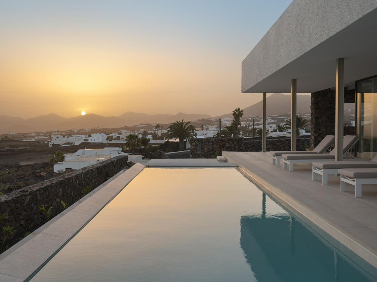 Villa 5 chambres piscine chauffée, vues mer et volcans - Photo 8