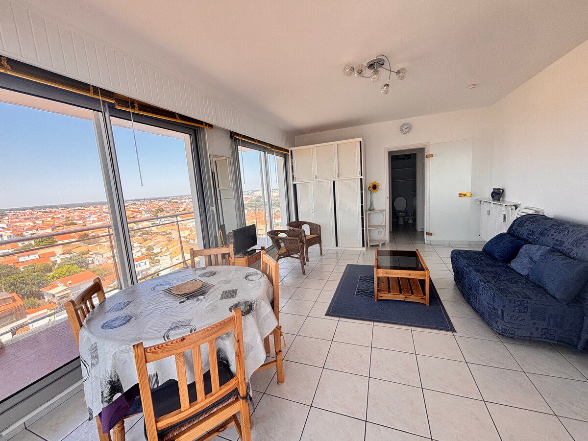 Studio 10ème étage avec balcon et vue panoramique - Photo 3