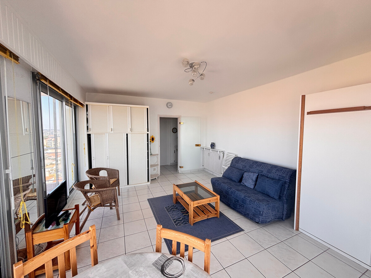 Studio 10ème étage avec balcon et vue panoramique - Photo 4