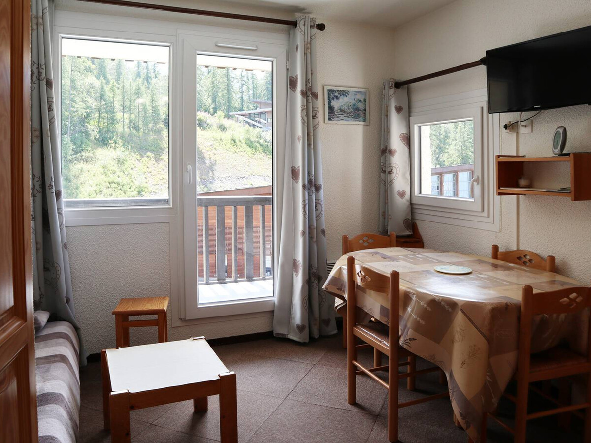 Studio 4 pers aux Orres, balcon 6m² vue patinoire - Photo 2