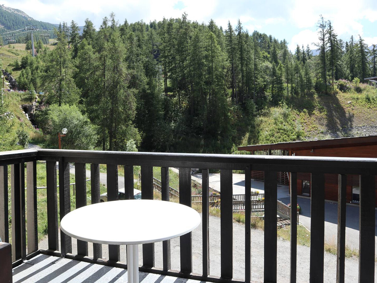 Studio 4 pers aux Orres, balcon 6m² vue patinoire - Photo 8
