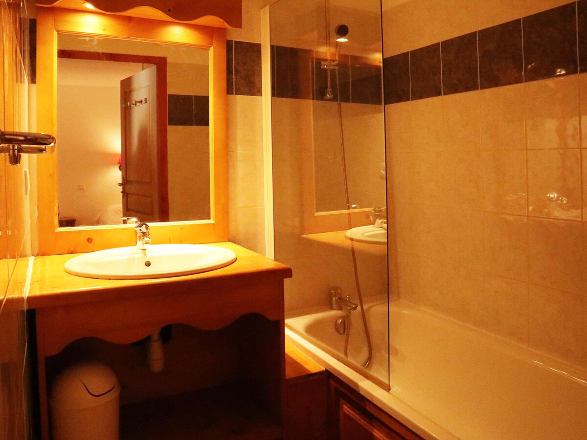 Appartement 6 pers skis aux pieds, piscine chauffée & sauna - Photo 8