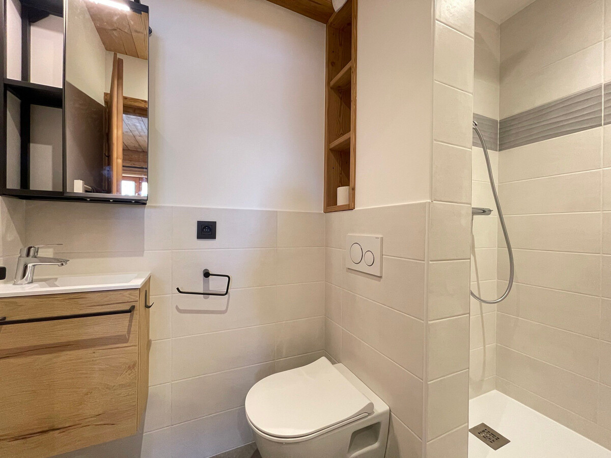 Appartement Razzia – 8 pers., vue Mont Charvin, pied des pistes - Photo 11