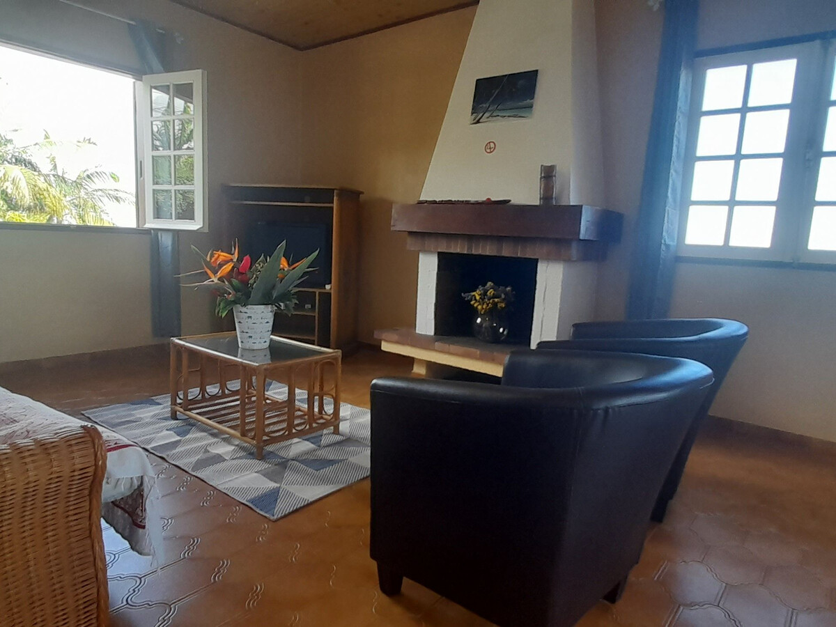 Gîte Bec Rose, vue côte ouest et terrasse fermée - Photo 4