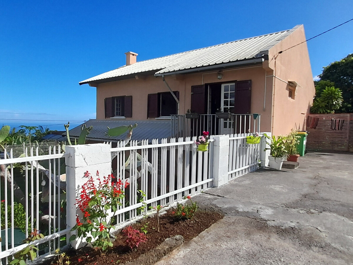 Gîte Bec Rose, vue côte ouest et terrasse fermée - Photo 5