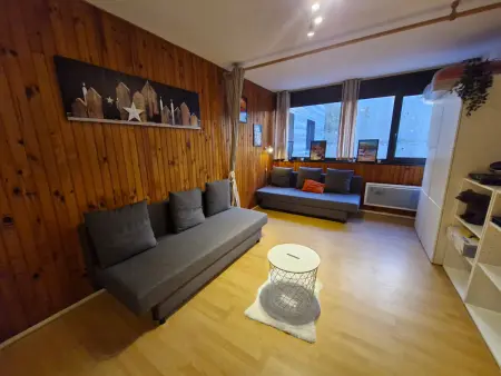 Location appartement à Besse et Saint Anastaise Super Besse, Studio rénové au cœur de Super Besse, pour 4 personnes
