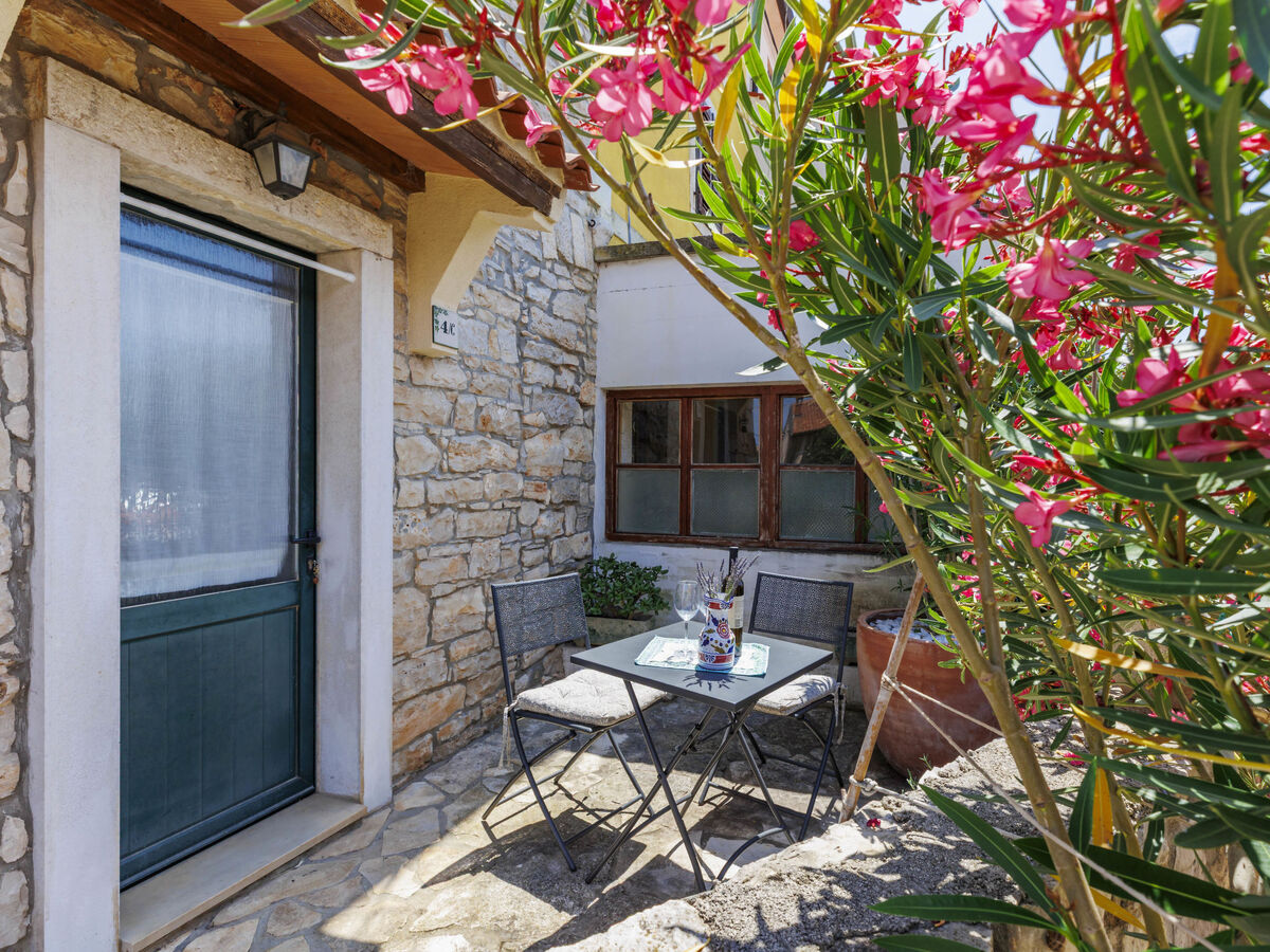 Maison rustique Petra à Umag, 3 étages et terrasse - Photo 2