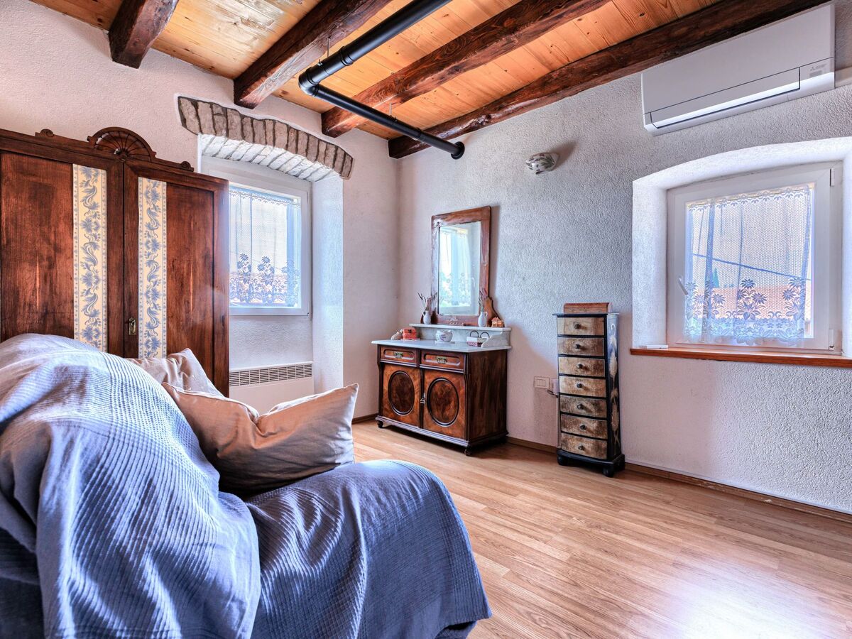 Maison rustique Petra à Umag, 3 étages et terrasse - Photo 4
