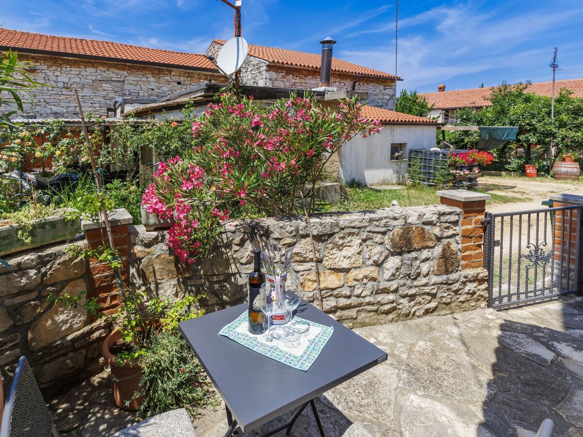 Maison rustique Petra à Umag, 3 étages et terrasse - Photo 21