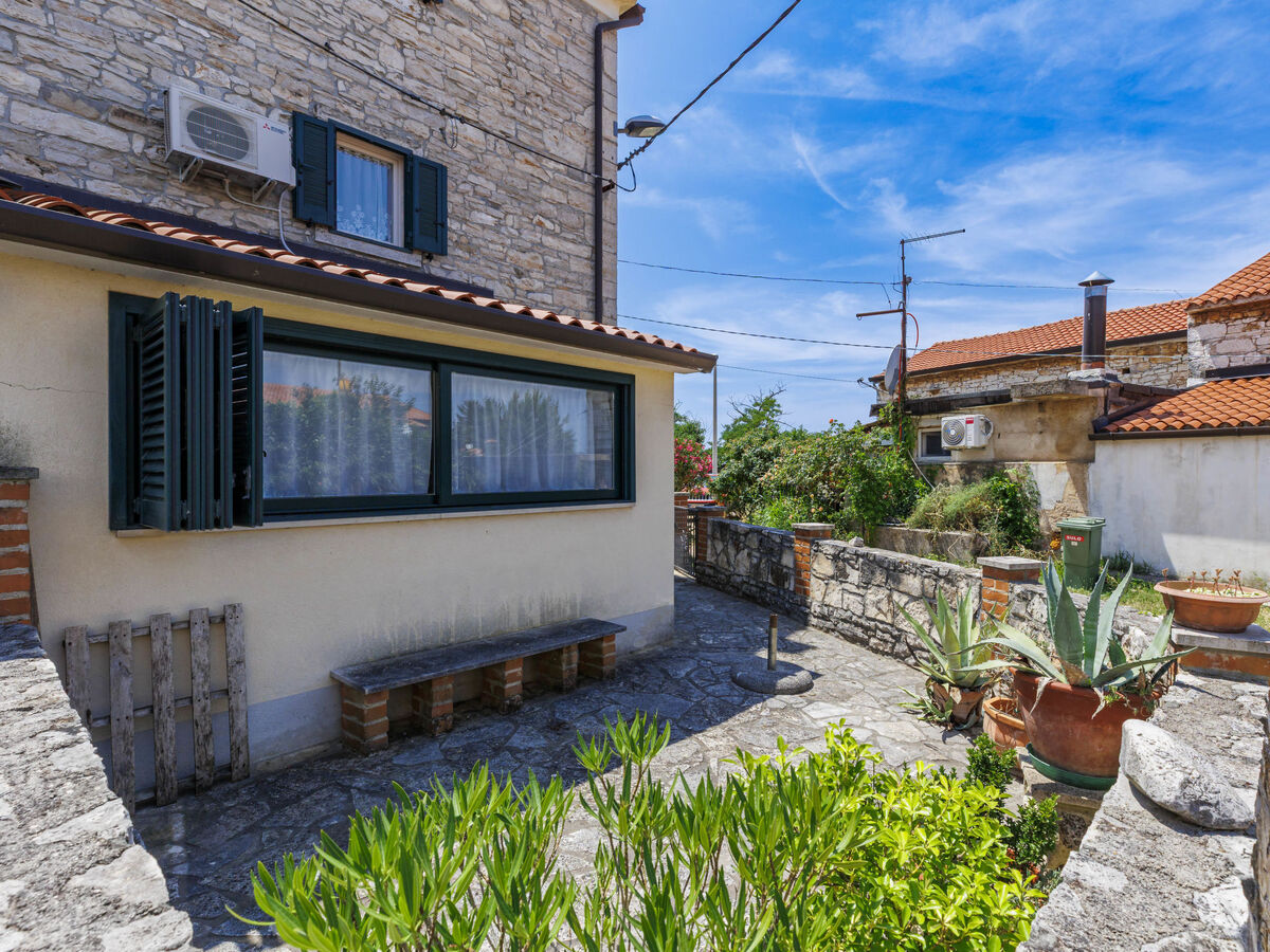 Maison rustique Petra à Umag, 3 étages et terrasse - Photo 23