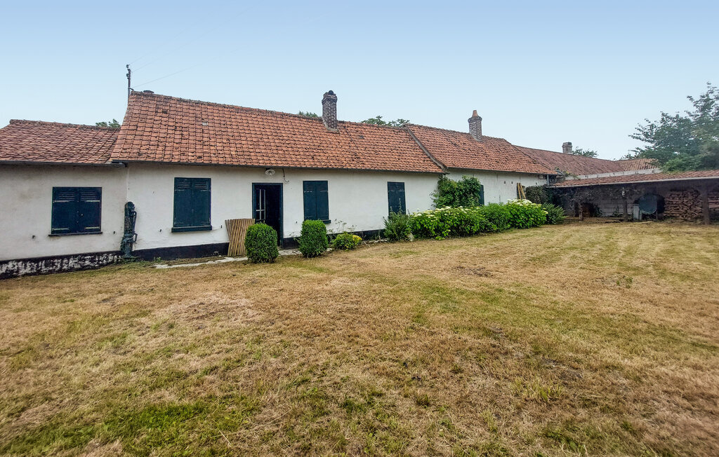 Longère plain pied à Favières, jardin de 2150 m² - Photo 1