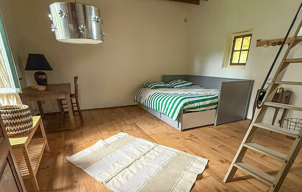 Longère plain pied à Favières, jardin de 2150 m² - Photo 6