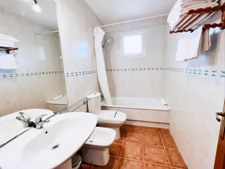 Appartement 2 chambres face piscine à Chiclana de la Frontera : photo 16