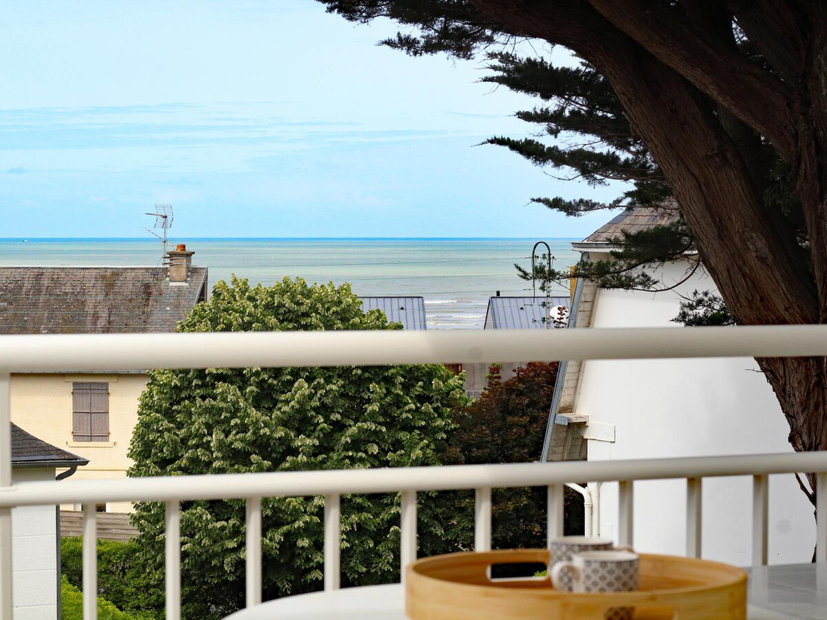 Maison années 60 à St Pair-sur-Mer, jardin et parking - Photo 3