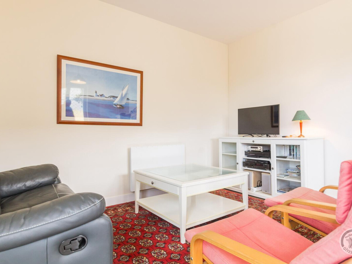 Maison années 60 à St Pair-sur-Mer, jardin et parking - Photo 7