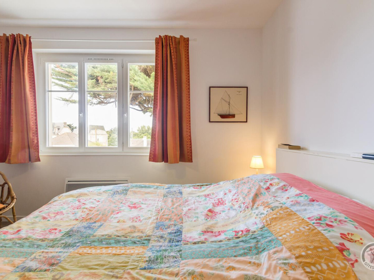 Maison années 60 à St Pair-sur-Mer, jardin et parking - Photo 13