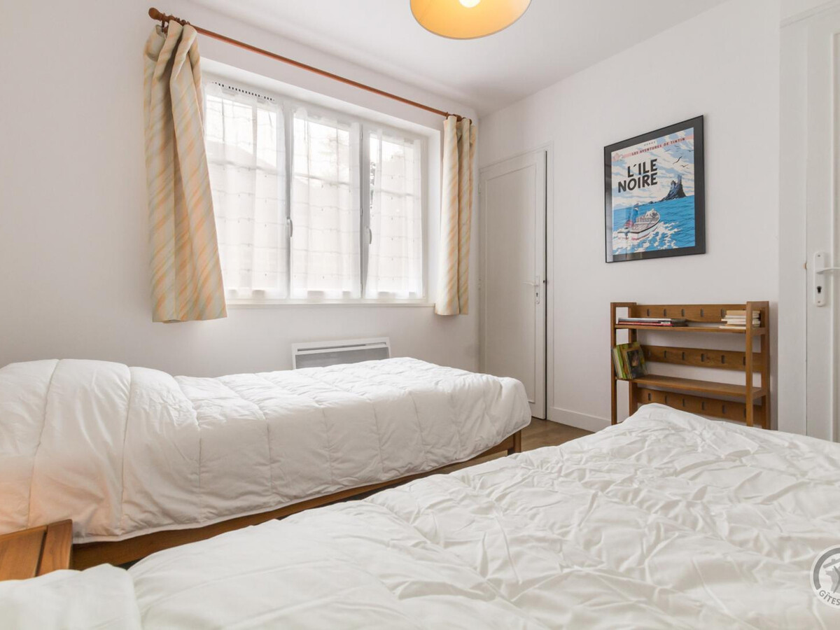 Maison années 60 à St Pair-sur-Mer, jardin et parking - Photo 18