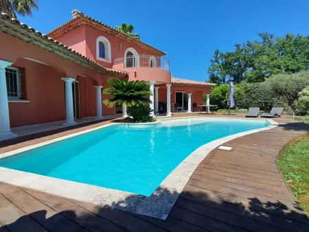 Villa 200m² piscine 5x11m, 3 chambres à Fréjus - Photo 1