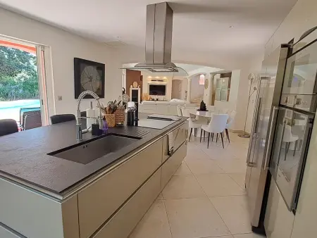 Villa 200m² piscine 5x11m, 3 chambres à Fréjus - Photo 10