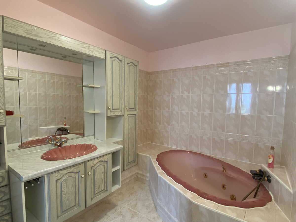 Gîte familial 8 pers. avec piscine privée à Saint-Gaultier - Photo 16