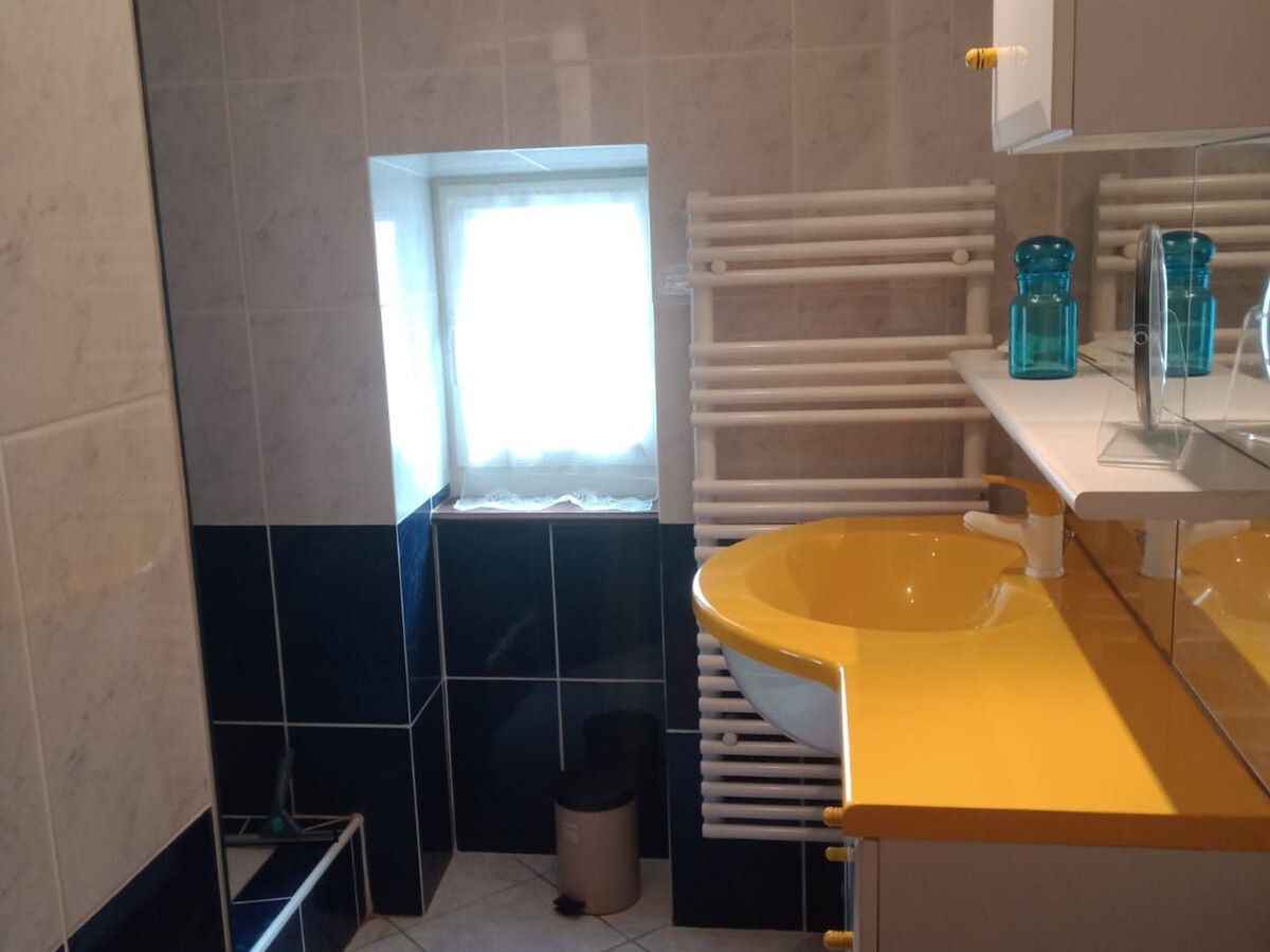Gîte 12 personnes, piscine et parking à Saint-Gaultier - Photo 25