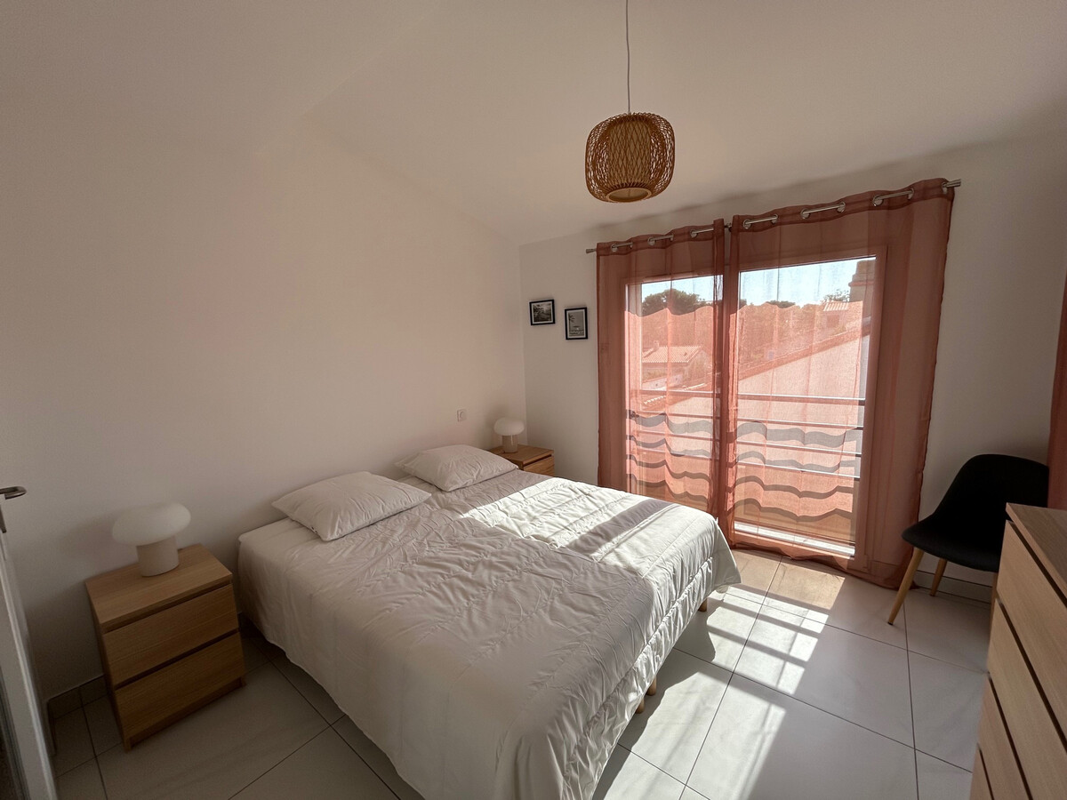Appartement 40m² neuf à 150m de la plage, parking couvert - Photo 8