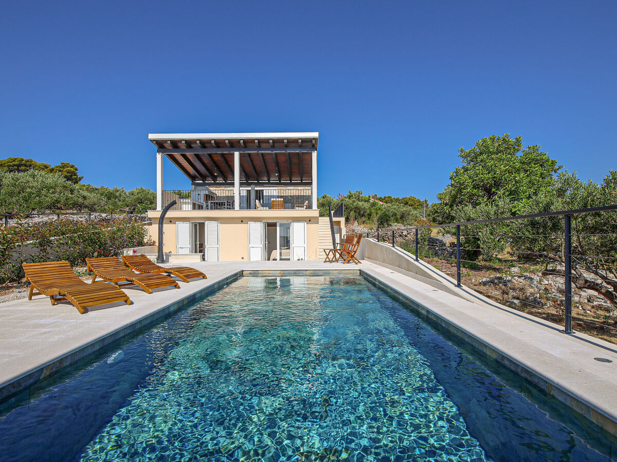 Maison Sova avec piscine chauffée à Šolta - Photo 3