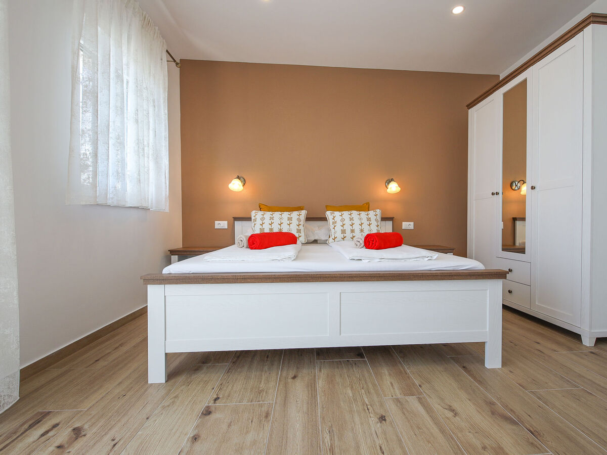 Maison Bellevue avec piscine privée chauffée à Makarska - Photo 4