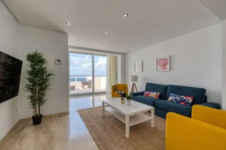 Awesome beachfront terrace By CanariasGetaway, Maison Bord de Mer à Las Palmas avec Terrasse - Photo 9