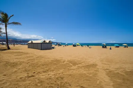 Awesome beachfront terrace By CanariasGetaway, Maison Bord de Mer à Las Palmas avec Terrasse - Photo 39
