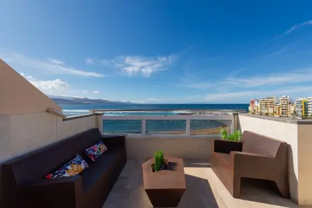 Awesome beachfront terrace By CanariasGetaway, Maison Bord de Mer à Las Palmas avec Terrasse - Photo 48