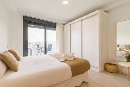 Maison Las Palmas, balcon vue mer à 400 m de plage : photo 11