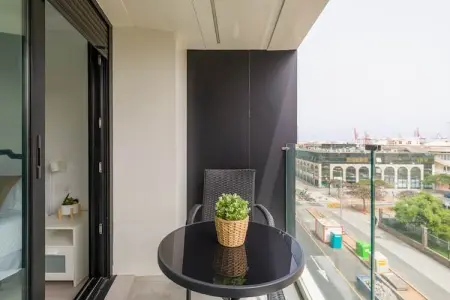 Maison Las Palmas, balcon vue mer à 400 m de plage : photo 22