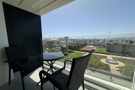 Maison Las Palmas, balcon vue mer à 400 m de plage : photo 27