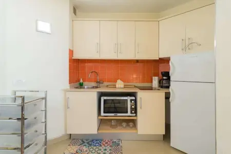 Maison 1 chambre 300 m de la plage avec piscine : photo 3