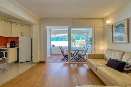 Maison 1 chambre 300 m de la plage avec piscine : photo 11