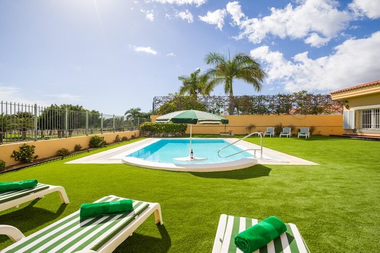 Chalet 3 chambres avec piscine privée à 100 m du golf - Photo 6