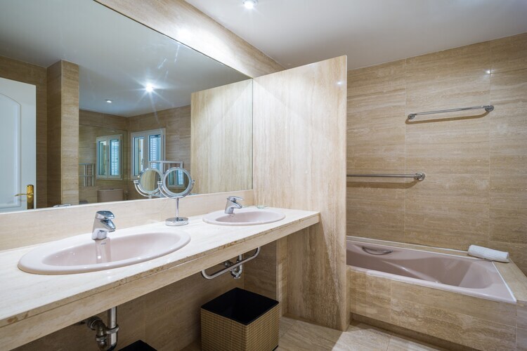 Chalet 3 chambres avec piscine privée à 100 m du golf - Photo 35