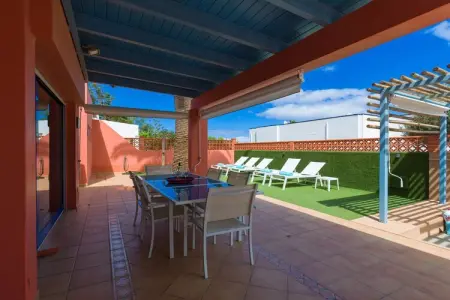 Long Beach with pool By CanariasGetaway, Villa à Corralejo proche de la plage - Photo 3