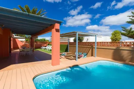 Long Beach with pool By CanariasGetaway, Villa à Corralejo proche de la plage - Photo 7