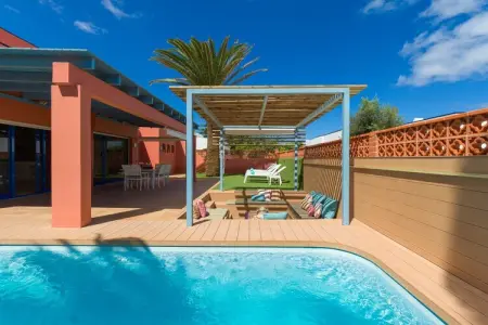 Long Beach with pool By CanariasGetaway, Villa à Corralejo proche de la plage - Photo 8