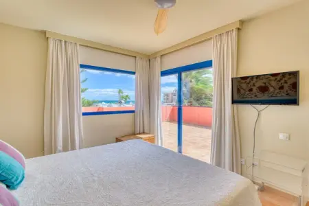 Long Beach with pool By CanariasGetaway, Villa à Corralejo proche de la plage - Photo 25