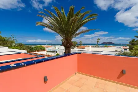 Long Beach with pool By CanariasGetaway, Villa à Corralejo proche de la plage - Photo 44