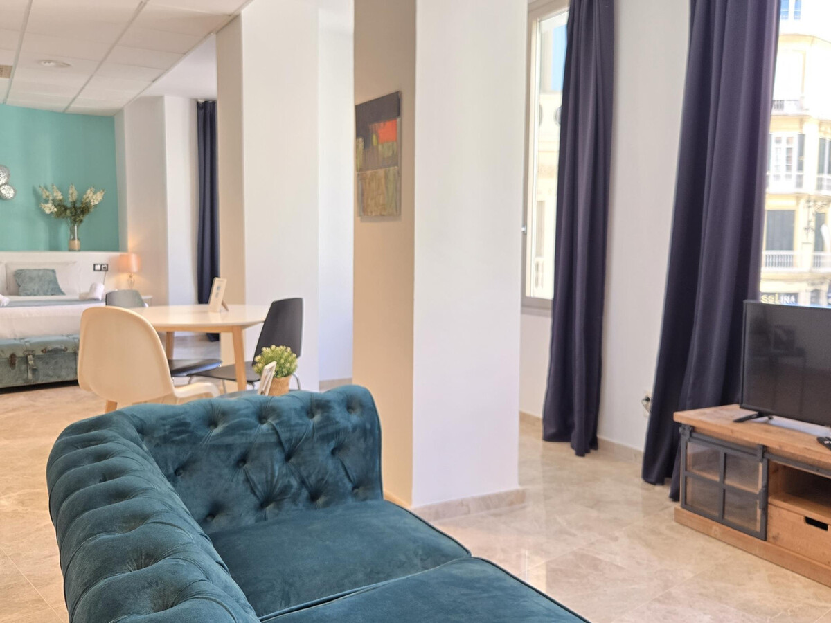 Félix Sáenz Suites: Appartement Design au Cœur de Málaga - Photo 6