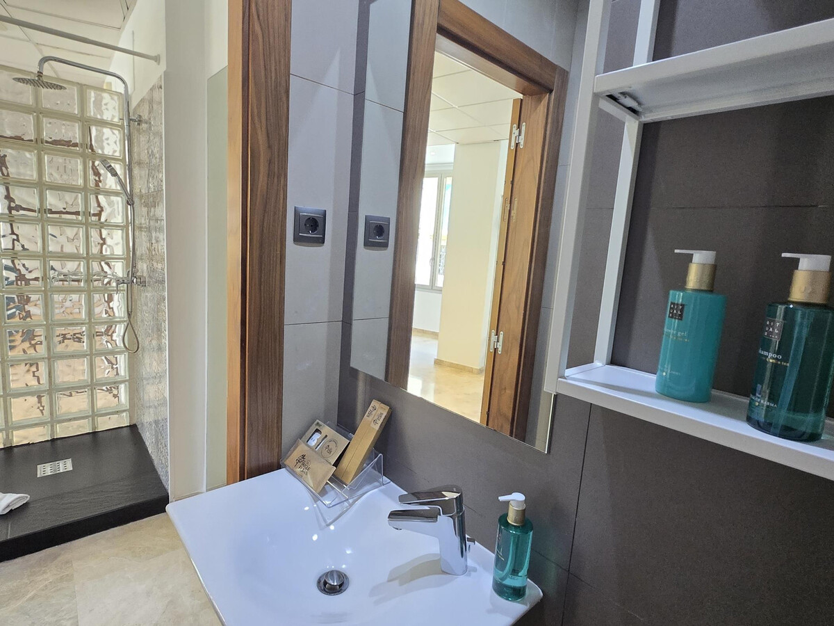 Félix Sáenz Suites: Appartement Design au Cœur de Málaga - Photo 13